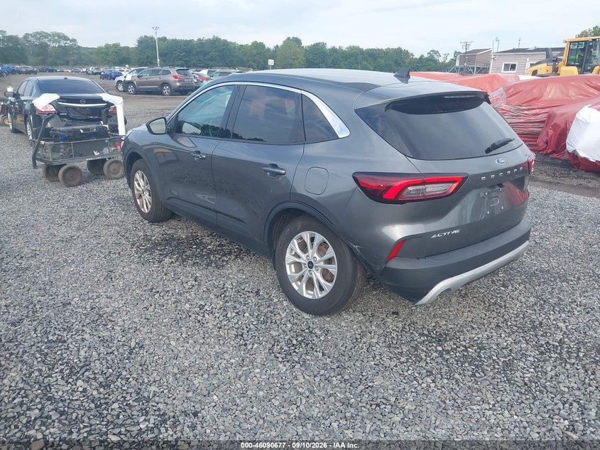 2023 FORD ESCAPE auction photo 3