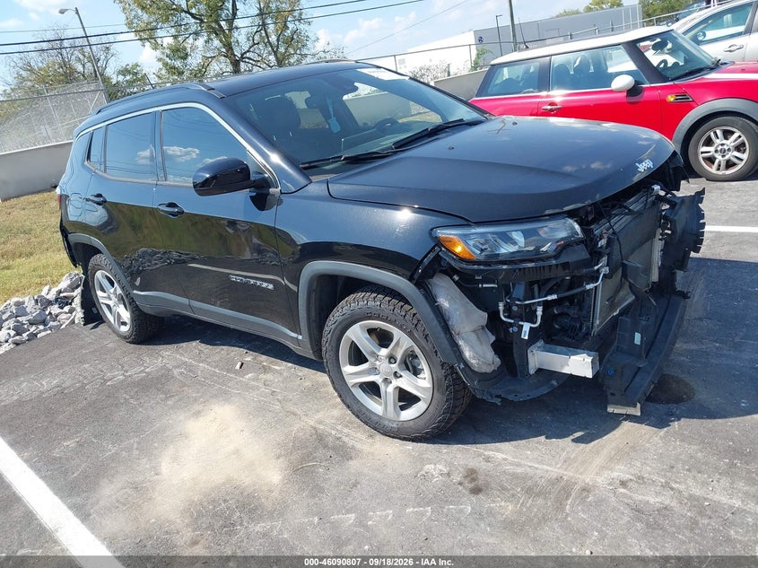Vin: 3c4njdbn0pt530680, lot: 46590414, jeep compass latitude 4x4 2023 img_1