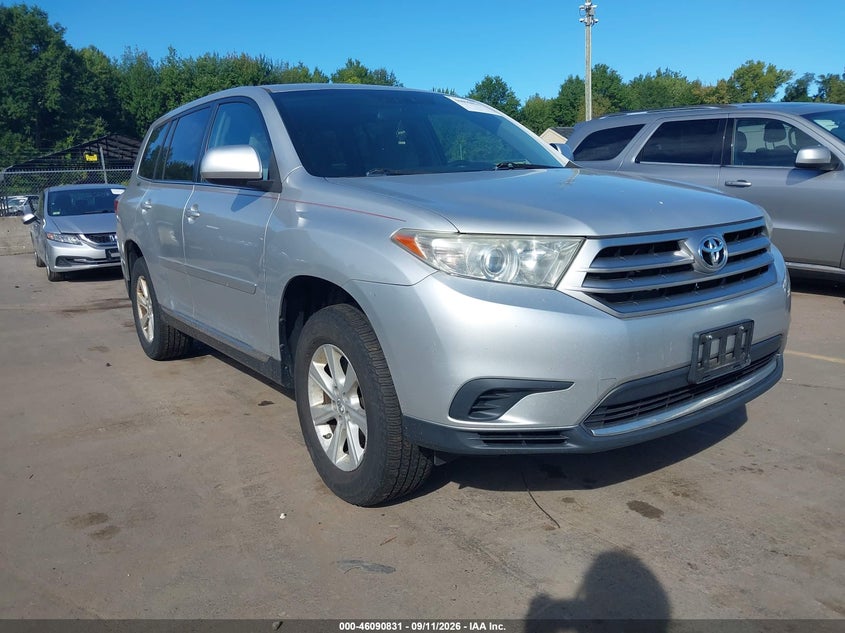 2013 TOYOTA HIGHLANDER auction photo 1