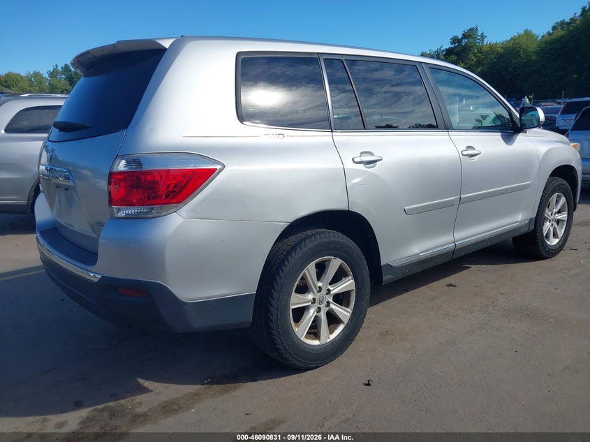2013 TOYOTA HIGHLANDER auction photo 4