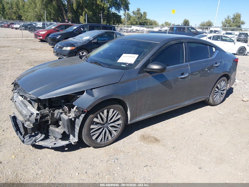 2024 Nissan Altima, Front End, IAAI, VIN 1N4BL4DV0RN320583 — photo 2