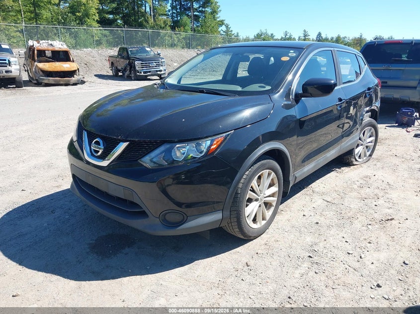 Vin: jn1bj1cr5hw142264, lot: 46590495, nissan rogue sport s 20172