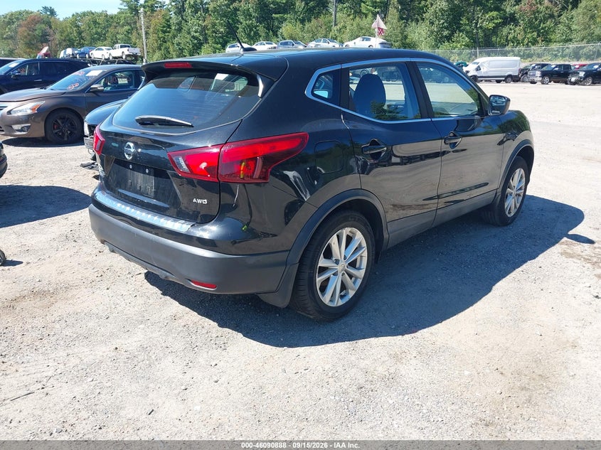 Vin: jn1bj1cr5hw142264, lot: 46590495, nissan rogue sport s 20174
