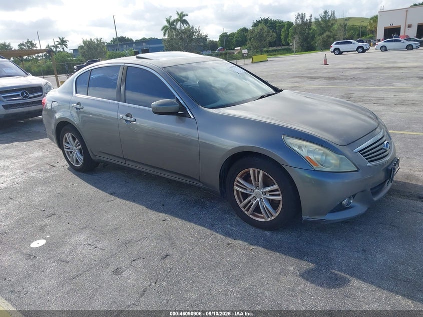 2012 INFINITI G37X — zdjęcie z aukcji