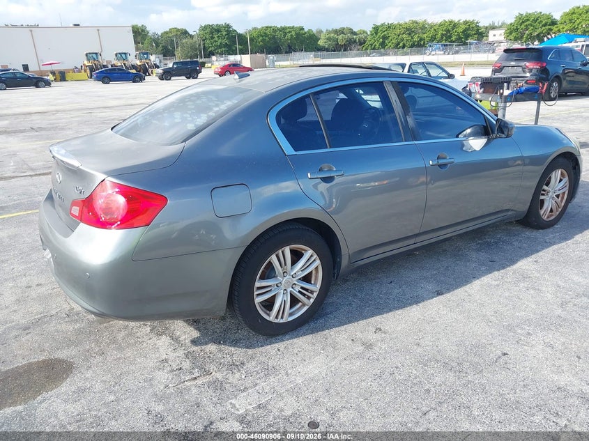 2012 INFINITI G37X — zdjęcie 4