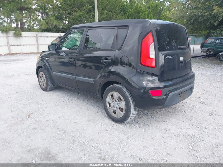 2013 KIA SOUL auction photo 3