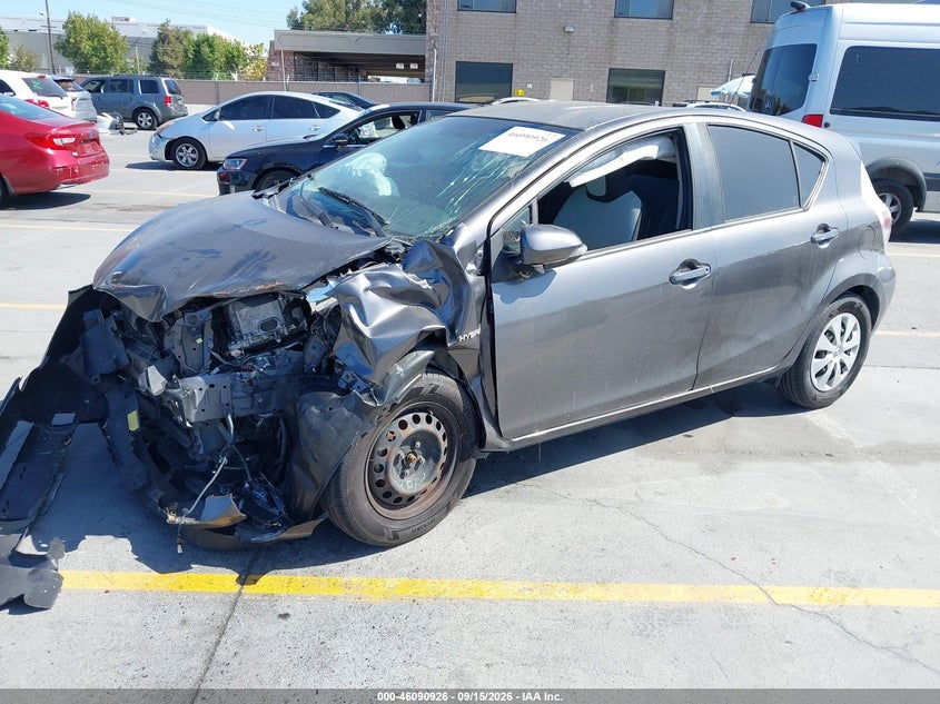 Vin: jtdkdtb38e1069476, lot: 46590533, toyota prius c one 20142