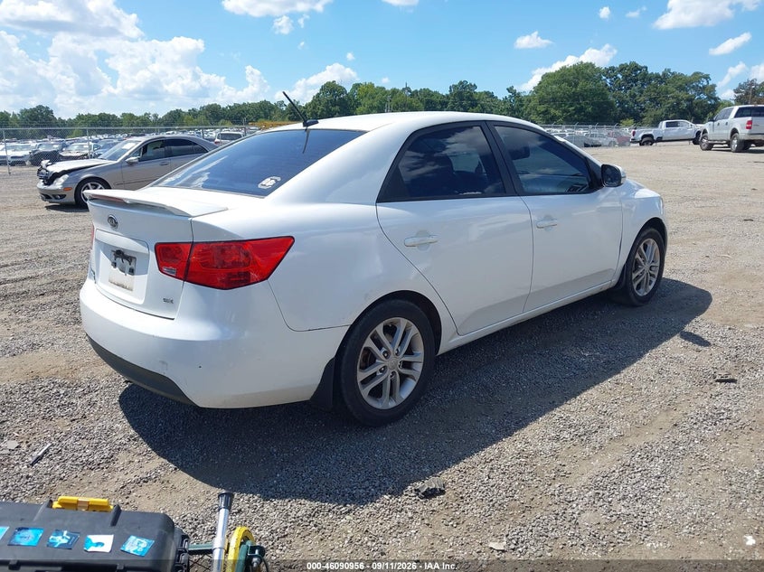 Vin: knafu4a26b5388568, lot: 46590563, kia forte ex 20114