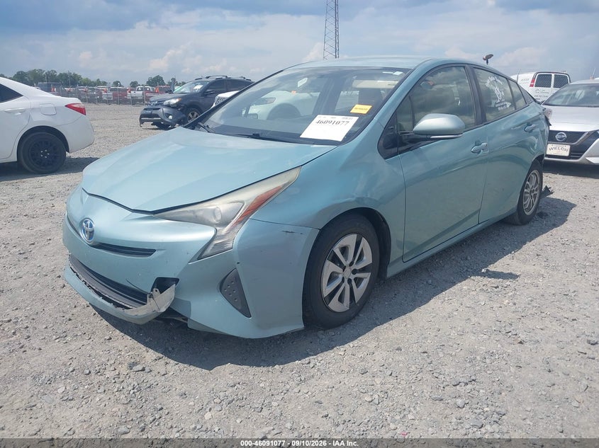 2016 Toyota Prius, Перёд и зад, IAAI, VIN JTDKARFU0G3001890 — фото 2