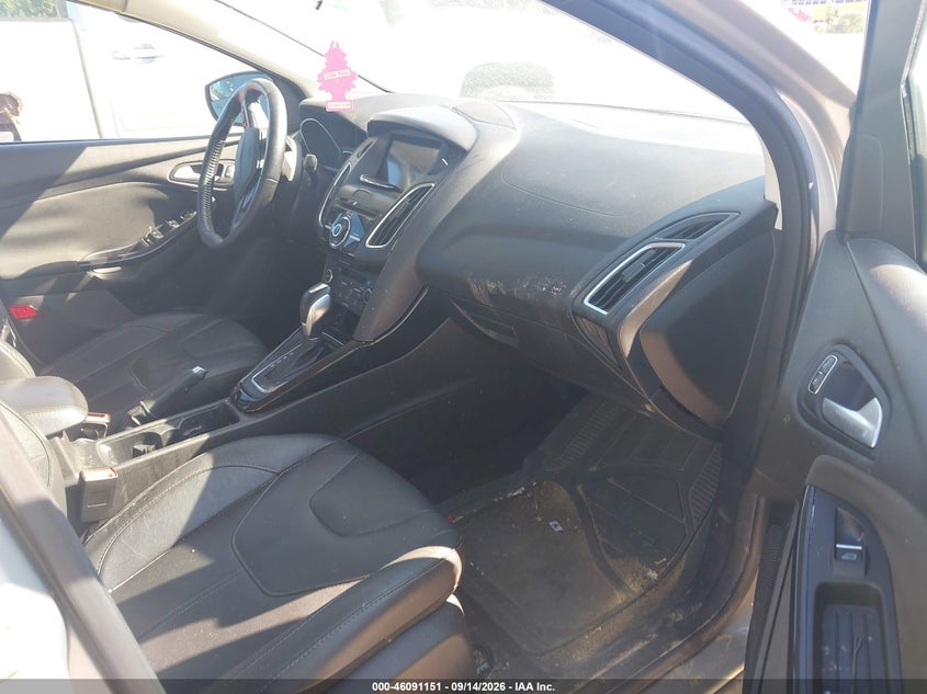 2016 FORD FOCUS auction photo 5
