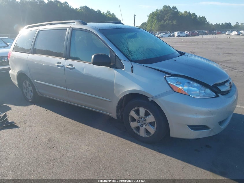 2006 TOYOTA SIENNA auction photo 1