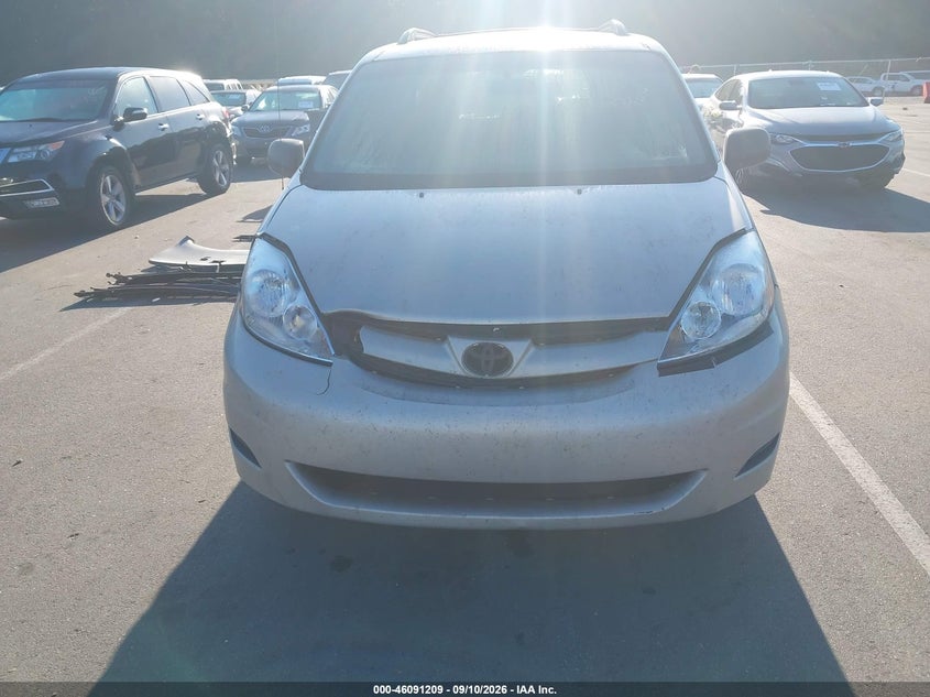 2006 TOYOTA SIENNA auction photo 6