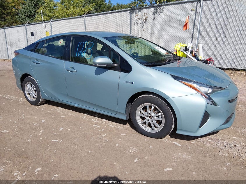 2016 TOYOTA PRIUS auction photo 1
