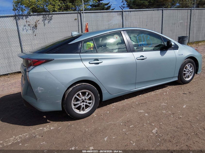 2016 TOYOTA PRIUS auction photo 4
