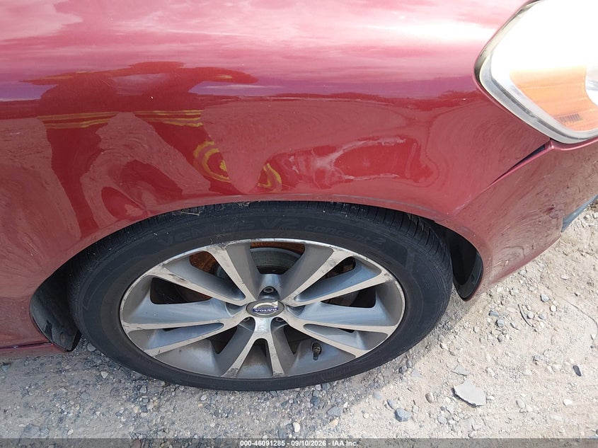 2012 VOLVO C70 auction photo 6