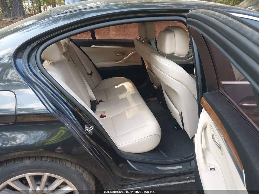 2013 BMW 535I XDRIVE · Фото 8