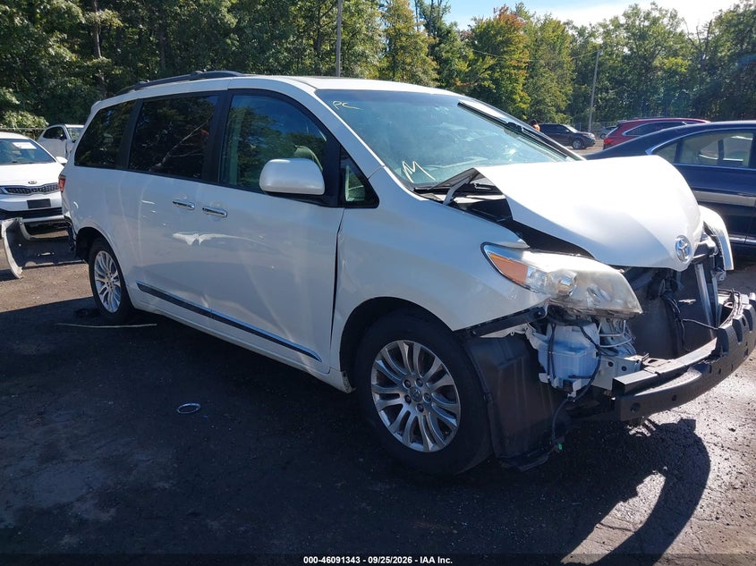 TOYOTA SIENNA