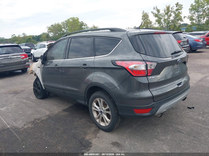 Vin: 1fmcu9gd9juc38773, lot: 46591068, ford escape se 20183