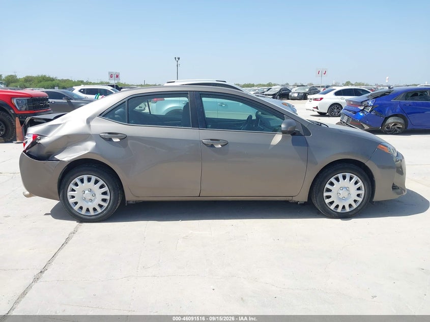 TOYOTA COROLLA - zdjęcie 13