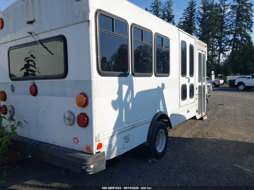 2002 FORD E-450 CUTAWAY — zdjęcie 4