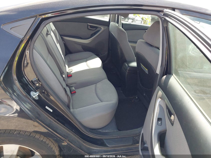 2013 HYUNDAI ELANTRA auction photo 8