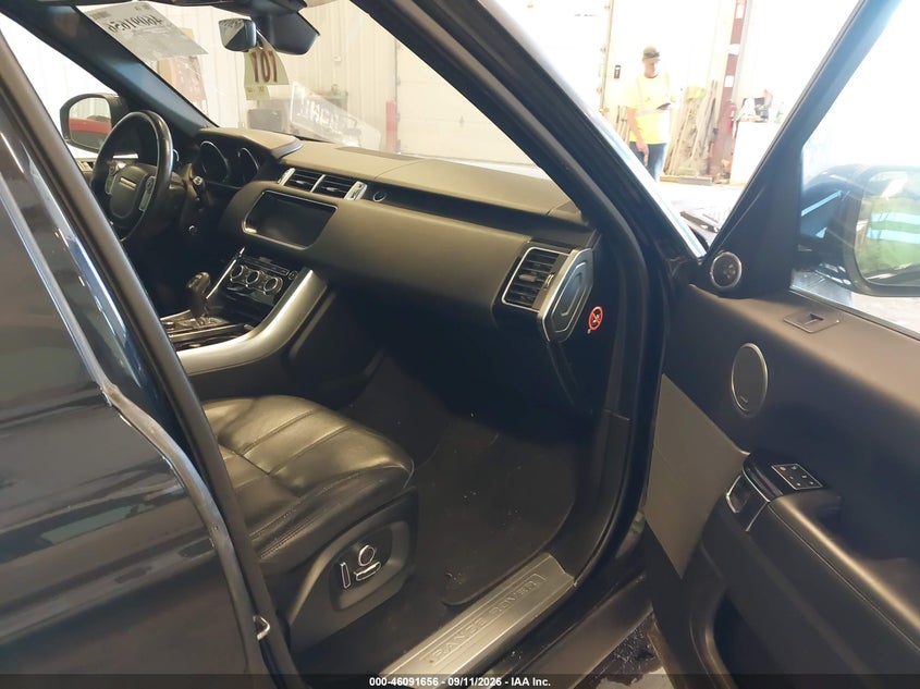 2017 LAND ROVER RANGE ROVER SPORT auction photo 5