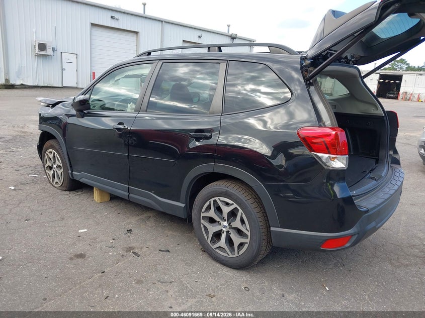 Vin: jf2skajc4mh439194, lot: 46591276, subaru forester premium 20213