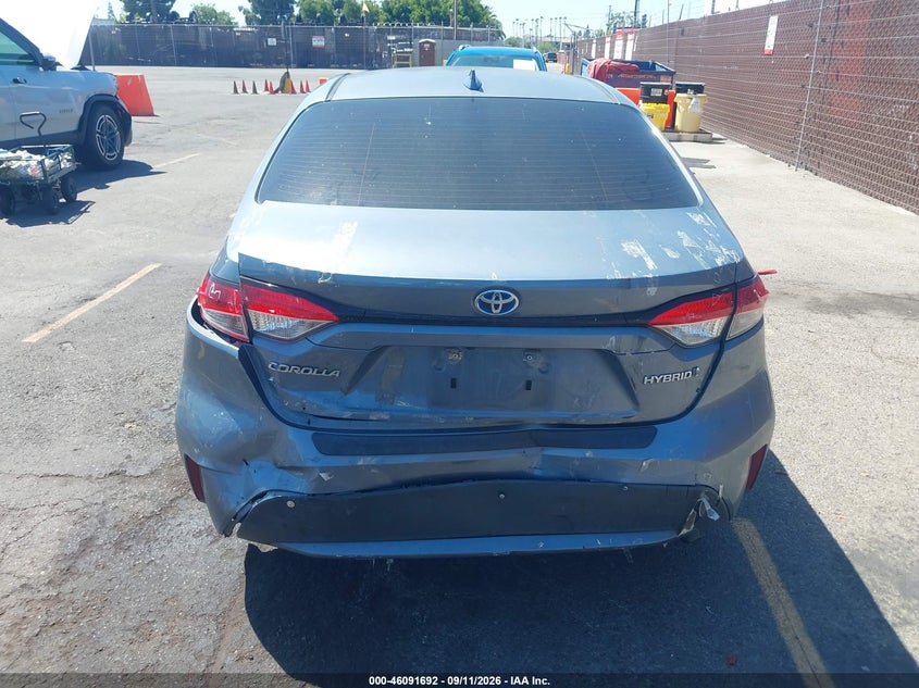 2021 Toyota Corolla (VIN: JTDEAMDE1MJ018006)