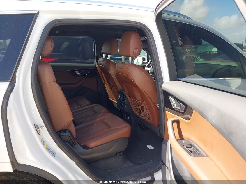 AUDI Q7 - zdjęcie 8
