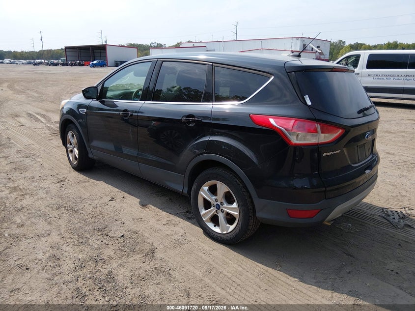 Vin: 1fmcu0gx2gua51597, lot: 46591327, ford escape se 20163