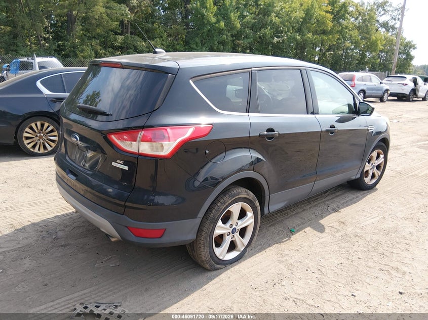Vin: 1fmcu0gx2gua51597, lot: 46591327, ford escape se 20164
