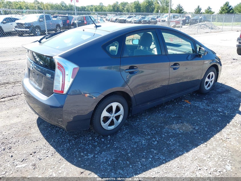 Vin: jtdkn3du6d1679300, lot: 46591380, toyota prius three 20134