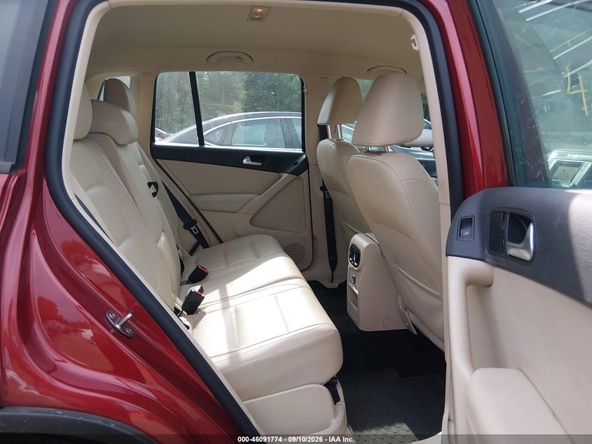 2016 VOLKSWAGEN TIGUAN auction photo 8