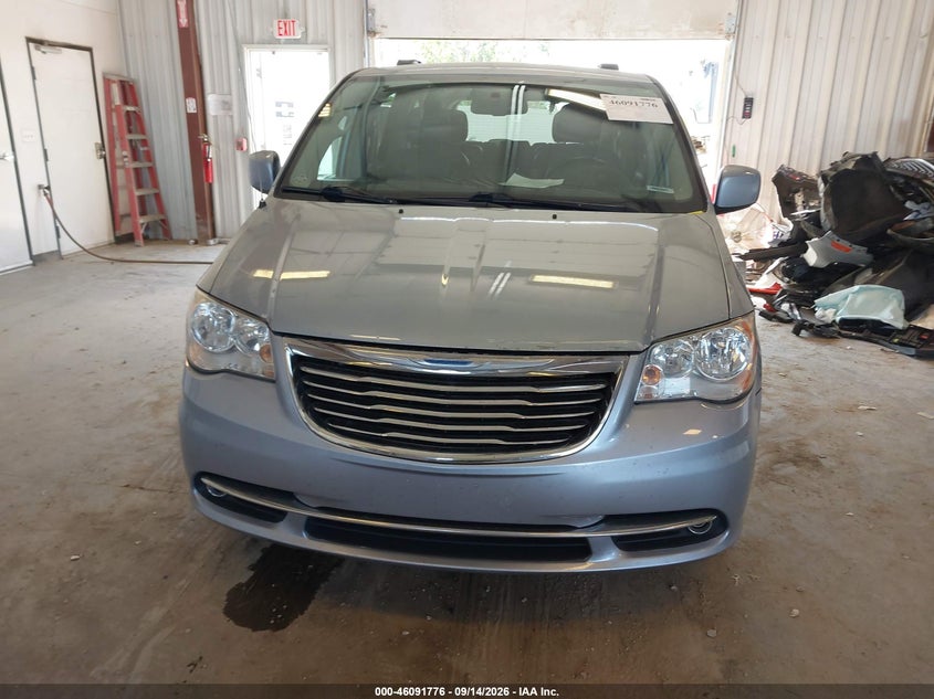 2016 CHRYSLER TOWN & COUNTRY auction photo 6