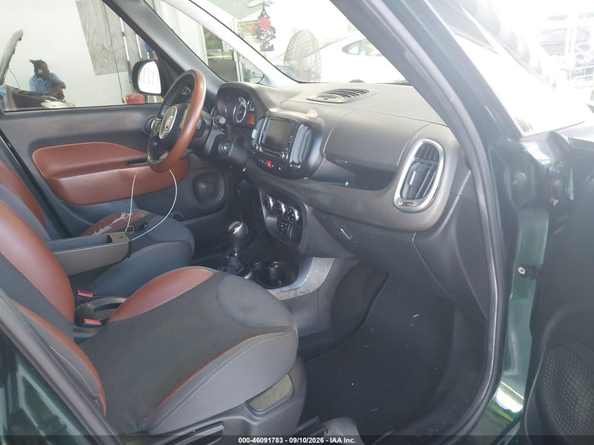 2014 FIAT 500L auction photo 5
