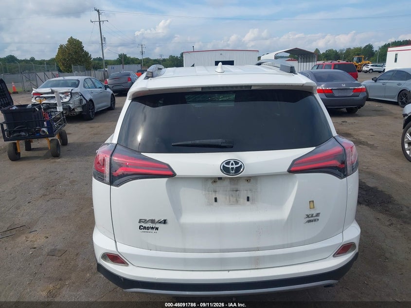 TOYOTA RAV4 - zdjęcie 16