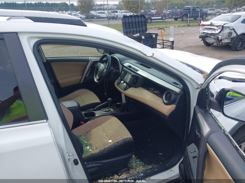 TOYOTA RAV4 - zdjęcie 5