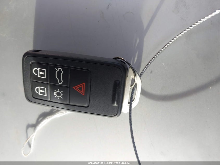 2017 VOLVO S60 INSCRIPTION T5 PLATINUM · Photo 11