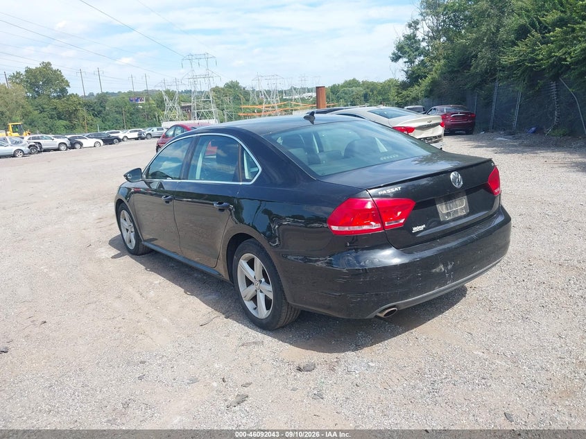Vin: 1vwbp7a3xcc027289, lot: 46591650, volkswagen passat 2.5l se 20123
