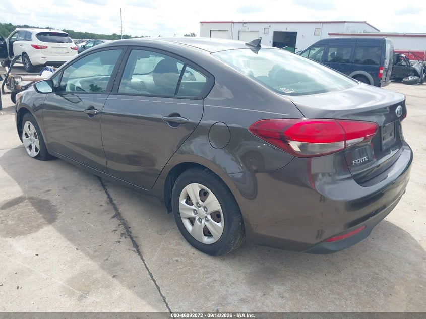 Vin: 3kpfk4a77he039811, lot: 46591679, kia forte lx 20173