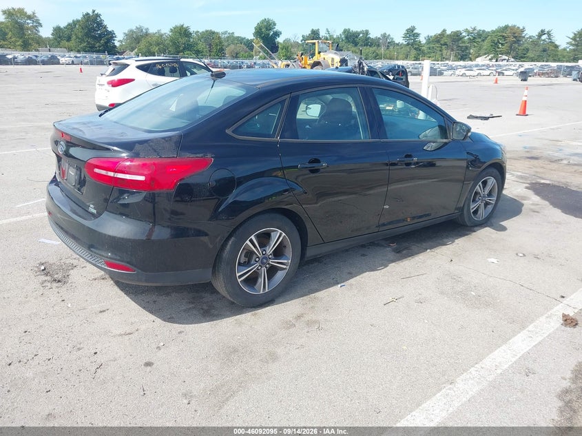 Vin: 1fadp3fexjl215828, lot: 46591702, ford focus se 20184
