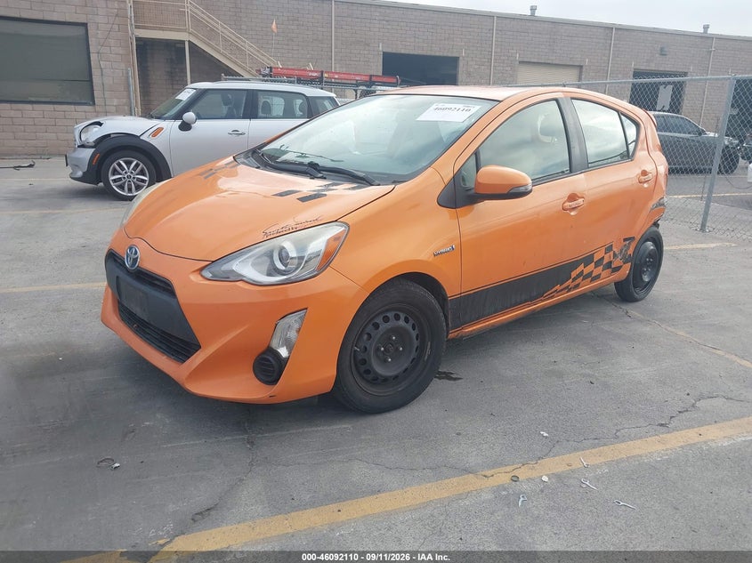 Vin: jtdkdtb3xf1089844, lot: 46591717, toyota prius c one 20152
