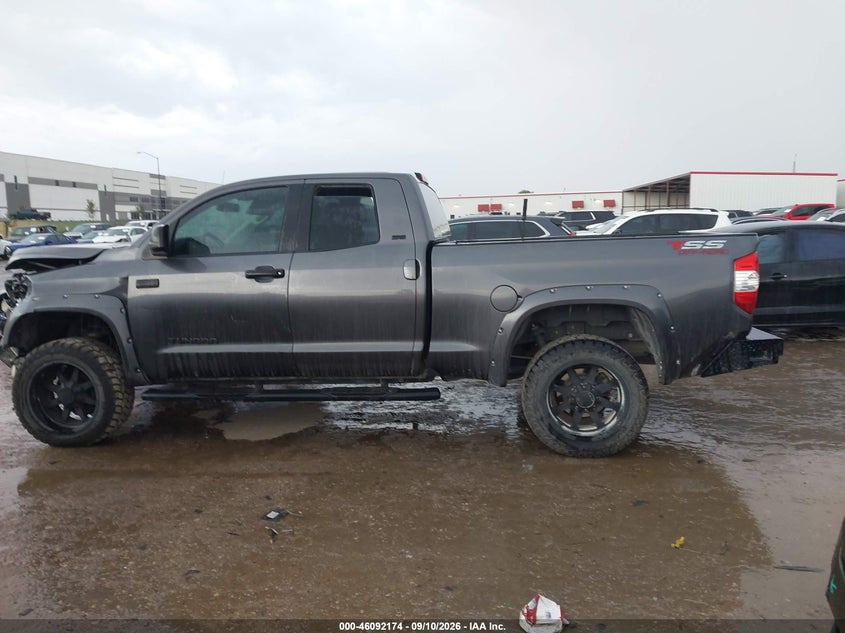 TOYOTA TUNDRA - zdjęcie 14