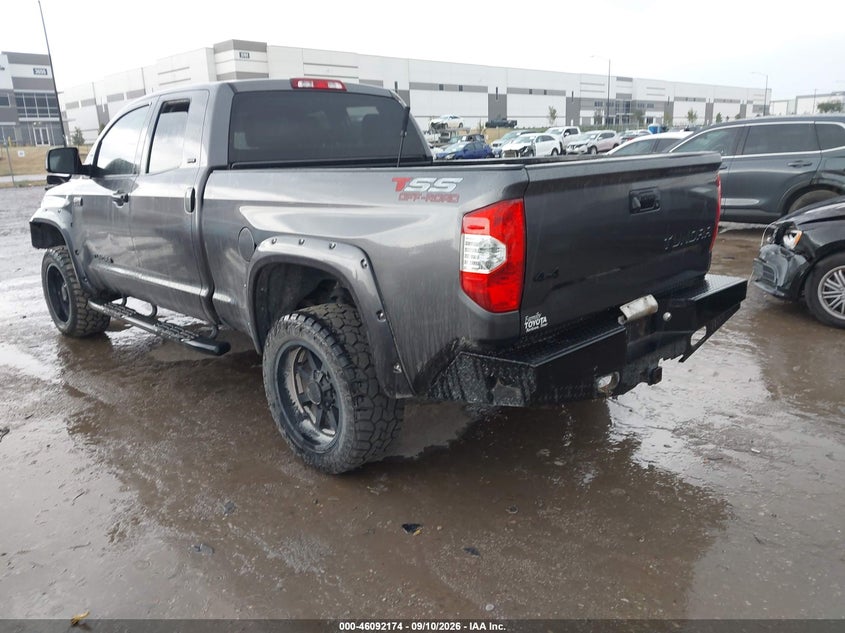 TOYOTA TUNDRA - zdjęcie 3