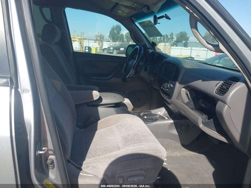 2003 TOYOTA SEQUOIA auction photo 5