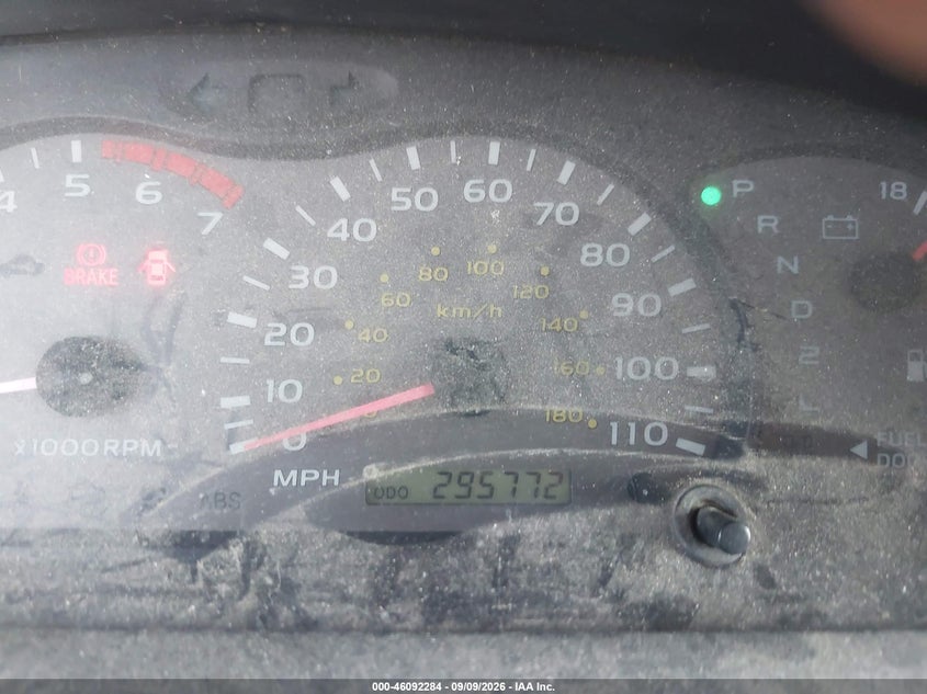 2003 TOYOTA SEQUOIA auction photo 7