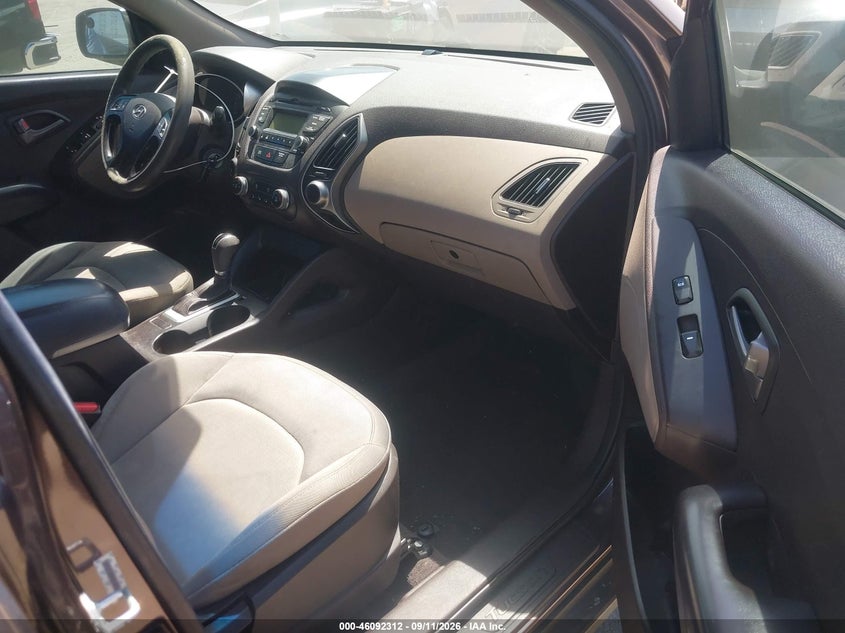 2014 HYUNDAI TUCSON auction photo 5