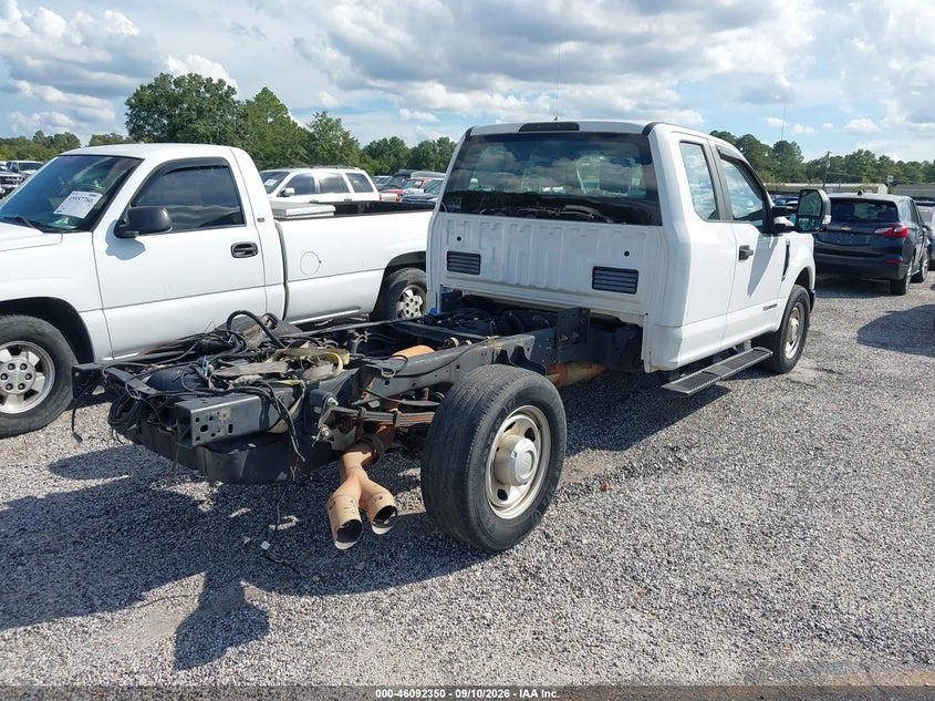 2019 FORD F-350 CHASSIS auction photo 4