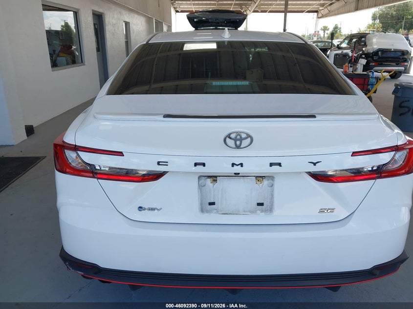 TOYOTA CAMRY - zdjęcie 16