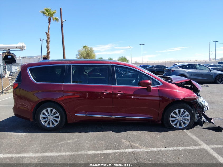 CHRYSLER PACIFICA 2018 VIN 2C4RC1BG0JR106969